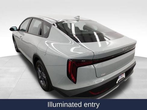 Used 2025 Kia K4 LXS image 15