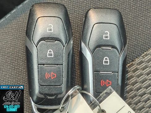 Used 2016 Ford Explorer XLT AWD/4WD image 11