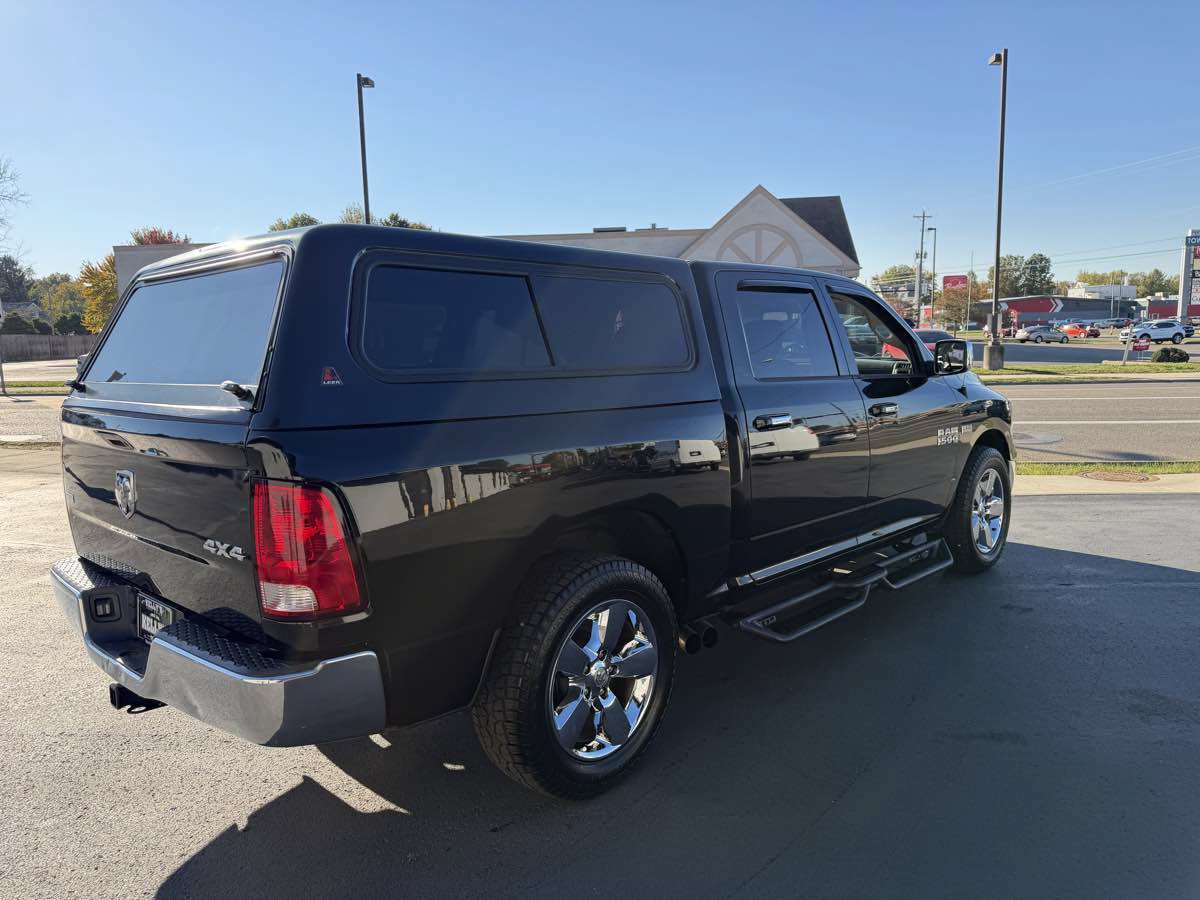 Used 2018 RAM 1500 Classic SLT AWD/4WD image 5