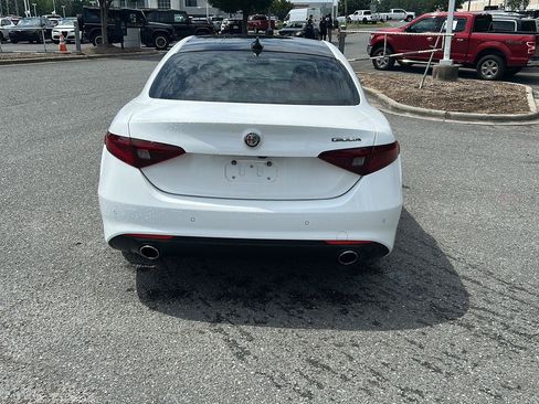 Used 2020 Alfa Romeo Giulia Ti w/ Active Blind Spot Package RWD image 4