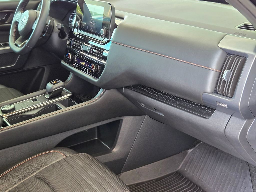 Used 2024 Nissan Pathfinder Rock Creek AWD/4WD image 28