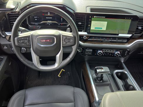 Used 2025 GMC Sierra 1500 Elevation w/ Elevation Premium Package RWD image 11