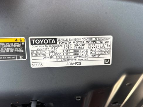 Certified 2024 Toyota Venza LE AWD/4WD image 37
