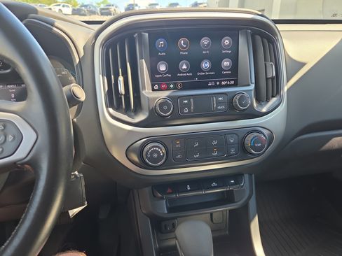 Used 2022 Chevrolet Colorado LT w/ LT Convenience Package AWD/4WD image 24