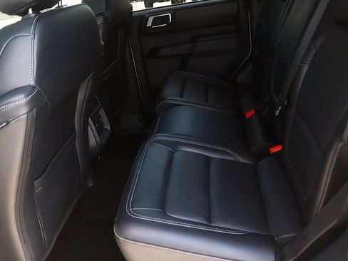 Used 2025 Ford Bronco Outer Banks AWD/4WD image 16