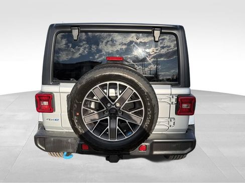 Certified 2023 Jeep Wrangler Unlimited Sahara w/ Cold Weather Group image 10