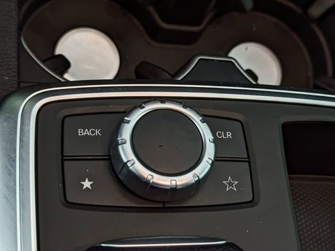 Used 2013 Mercedes-Benz ML 350 4MATIC image 39