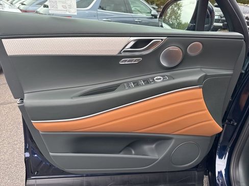 New 2026 Genesis GV80 2.5T Prestige AWD/4WD image 18