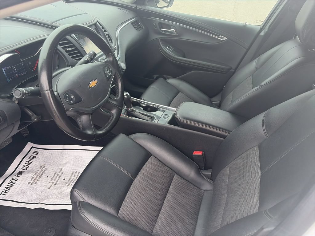 Used 2019 Chevrolet Impala LT FWD image 16
