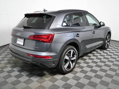 Used 2023 Audi Q5 2.0T Prestige w/ Prestige Package AWD/4WD image 3