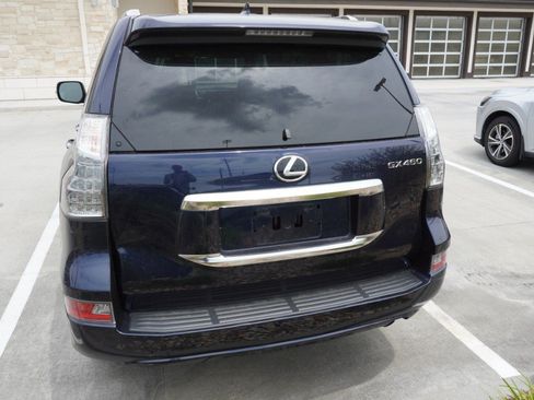 Used 2023 Lexus GX 460 Premium w/ Premium Package AWD/4WD image 8