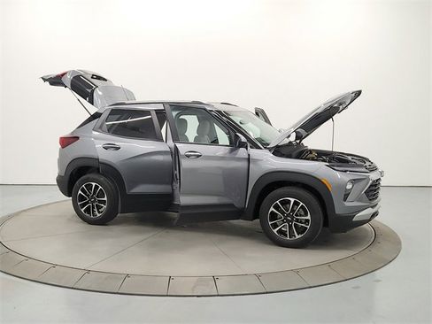 New 2026 Chevrolet TrailBlazer LT w/ Driver Confidence Package image 16