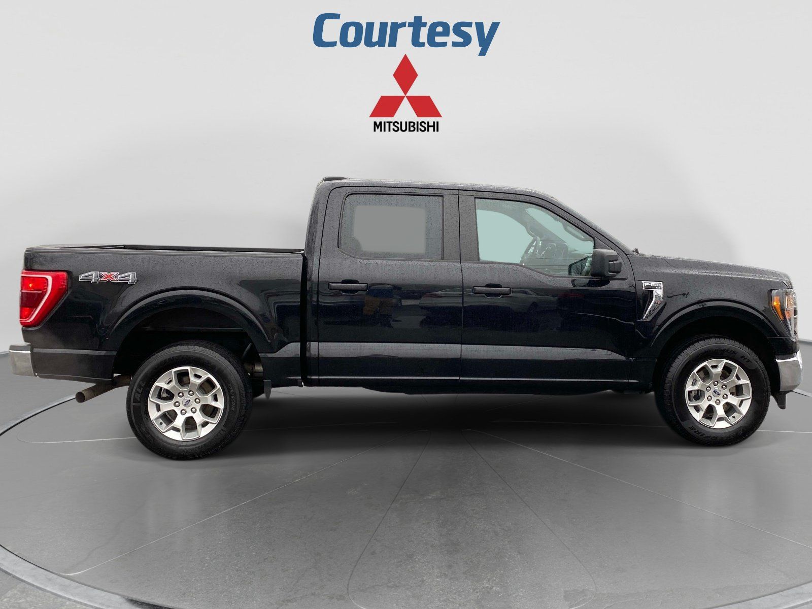 Used 2023 Ford F150 XLT AWD/4WD image 8
