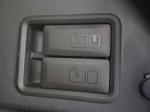 Used 2024 Chevrolet Equinox RS w/ LPO, Floor Liner Package image 28