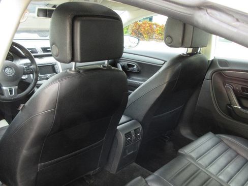 Used 2013 Volkswagen CC Lux image 14