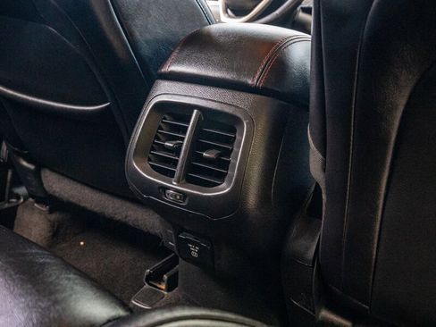 Used 2015 Jeep Cherokee Trailhawk w/ Comfort/Convenience Group image 47