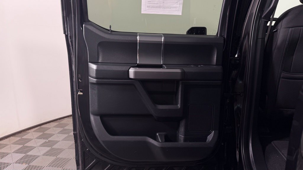Used 2019 Ford F150 XLT w/ Equipment Group 302A Luxury AWD/4WD image 24