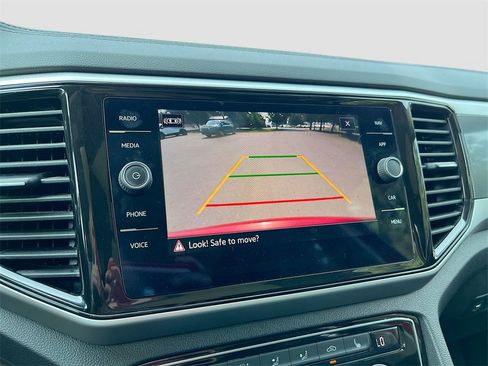 Used 2023 Volkswagen Atlas SEL R-Line image 14