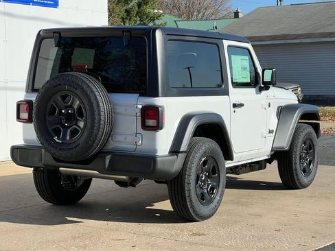 New 2026 Jeep Wrangler Sport AWD/4WD image 33