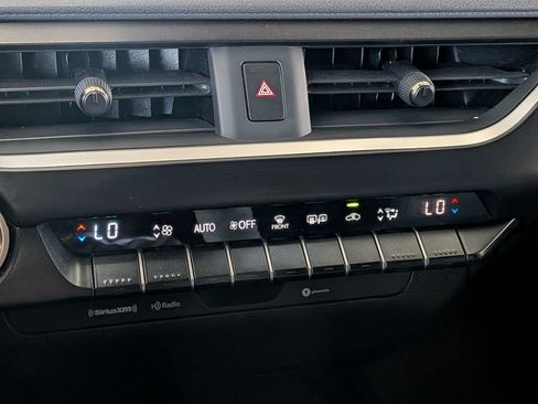 Used 2020 Lexus UX 200 w/ Accessory Package FWD image 21