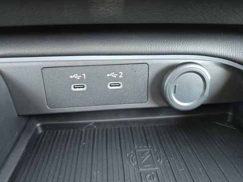 New 2026 Nissan Sentra SR FWD image 6