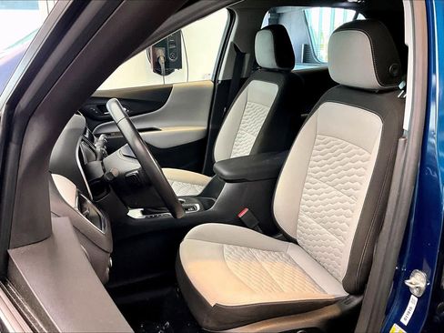 Used 2020 Chevrolet Equinox LT image 14