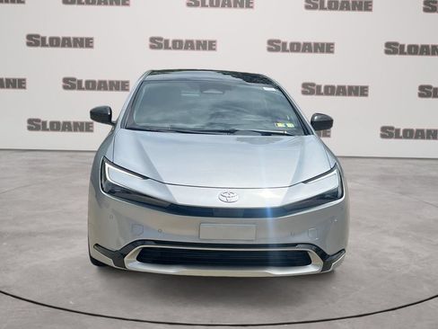 New 2026 Toyota Prius Plug-In Hybrid FWD image 8