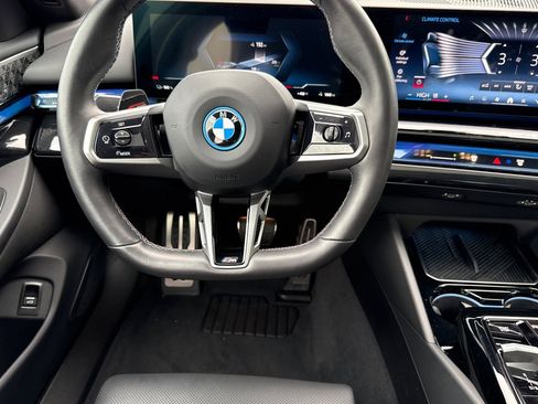 Certified 2024 BMW i5 M60 w/ Premium Package image 18