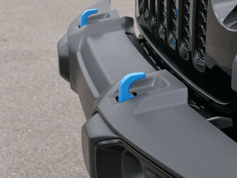 Used 2023 Jeep Wrangler Unlimited w/ 8.4" Radio Group AWD/4WD image 9