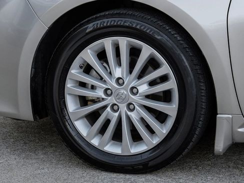 Used 2015 Toyota Avalon Limited image 64