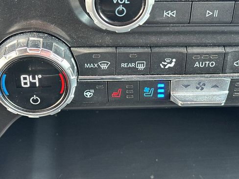 Used 2021 Ford F150 Lariat w/ Equipment Group 502A High image 27