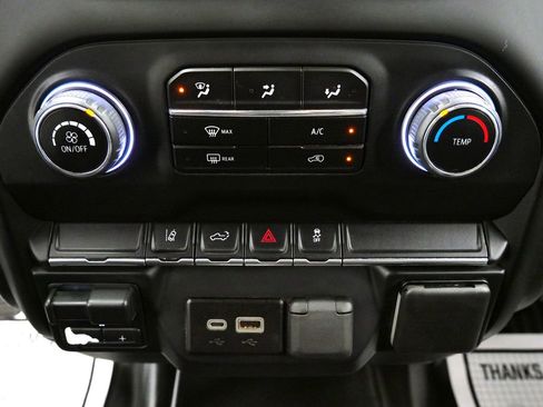 Used 2024 Chevrolet Silverado 2500 W/T w/ WT Convenience Package AWD/4WD image 31