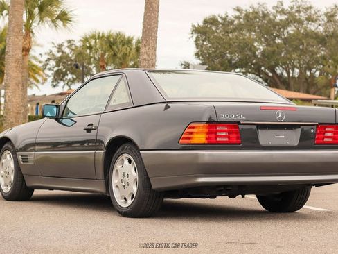 Used 1990 Mercedes-Benz 300 SL image 6