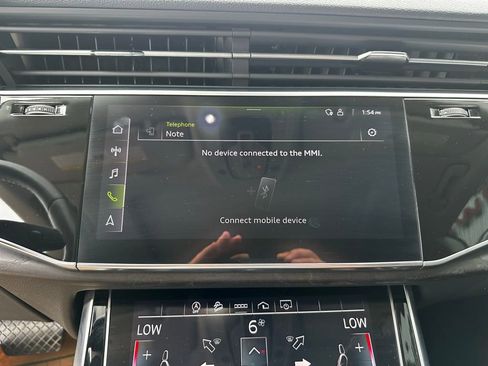 Used 2023 Audi Q8 Premium AWD/4WD image 19