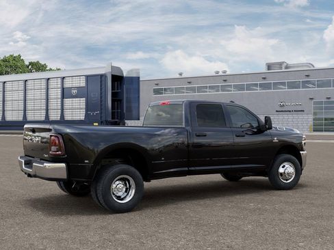 New 2026 RAM 3500 Tradesman AWD/4WD image 4