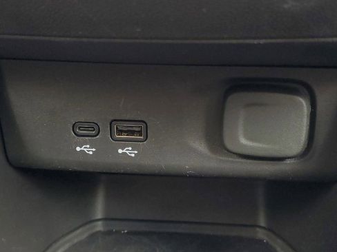 Used 2025 Buick Envista Sport Touring FWD image 24