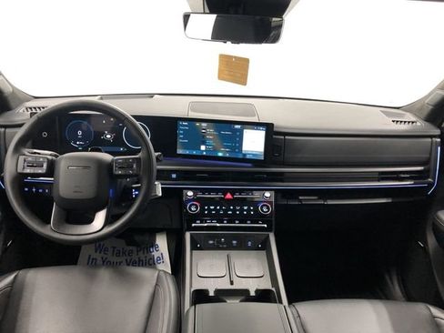 Used 2025 Hyundai Santa Fe Calligraphy image 15