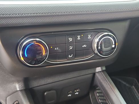 Used 2024 Chevrolet TrailBlazer LS w/ LS Convenience Package FWD image 27