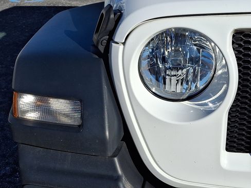 Used 2023 Jeep Wrangler Sport image 10