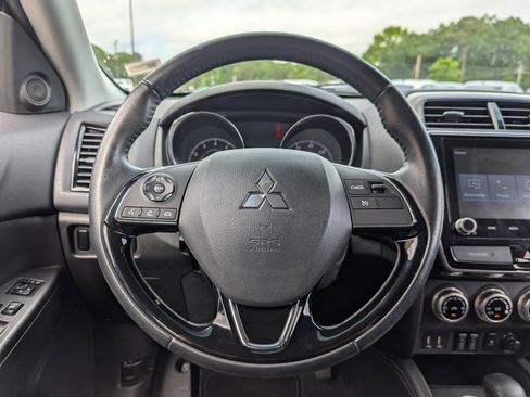 Used 2020 Mitsubishi Outlander Sport SE FWD image 23