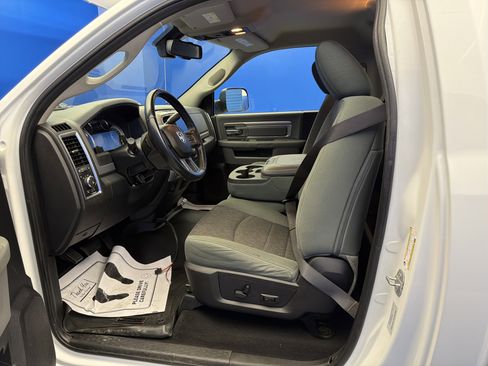 Used 2016 RAM 2500 SLT w/ Popular Equipment Group image 12