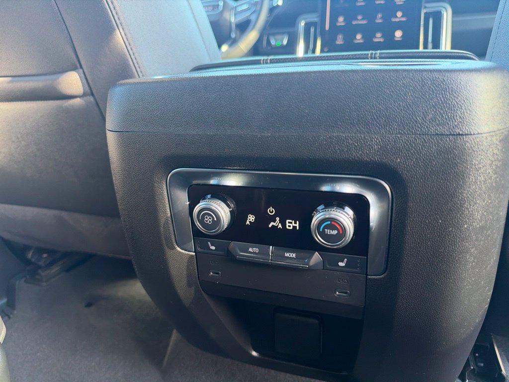 Used 2025 GMC Yukon Elevation w/ LPO, Elevation Black Package AWD/4WD image 20
