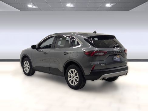 Certified 2023 Ford Escape Active image 2
