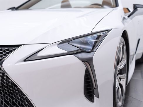 Used 2022 Lexus LC 500 Convertible w/ Touring Package RWD image 29
