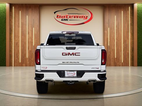 Used 2024 GMC Sierra 1500 AT4 w/ Technology Package AWD/4WD image 6