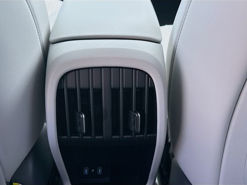 New 2026 Hyundai Kona SEL Premium FWD image 15