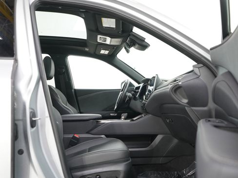 Used 2024 Lexus TX 350 AWD image 11