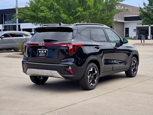 New 2026 Kia Seltos S FWD image 4