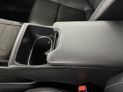 Used 2023 Toyota bZ4X Limited image 19