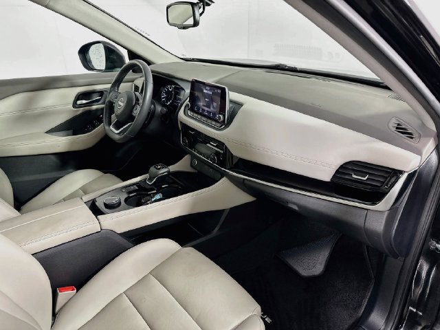 Used 2023 Nissan Rogue SL AWD/4WD image 28